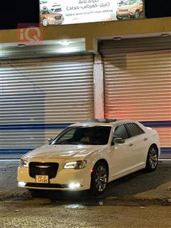 کرایسلەر 300